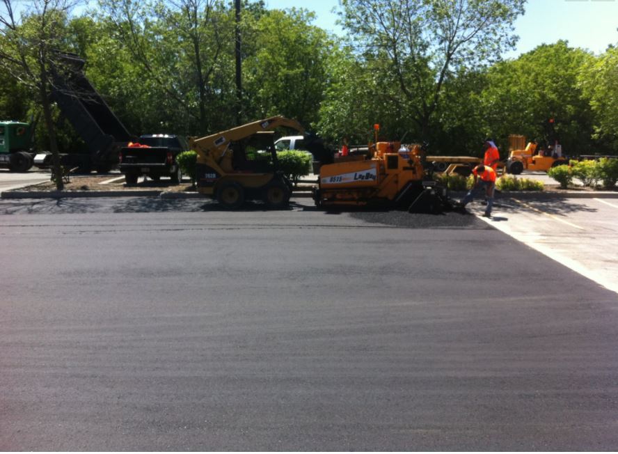 Cedar Hill Paving Ltd | 4 Cedar Ave, Thornhill, ON L3T 3V9, Canada | Phone: (905) 881-1827