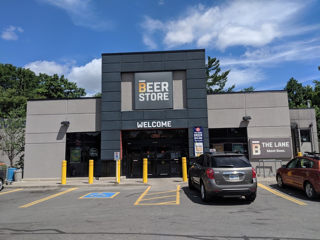 Beer Store | 6757 Lundys Ln, Niagara Falls, ON L2G 1V4, Canada | Phone: (905) 354-5521