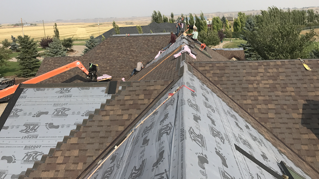 P & BW ROOFING Ltd. | 120 2st, Iron Springs, AB T0K 1G0, Canada | Phone: (403) 894-3834