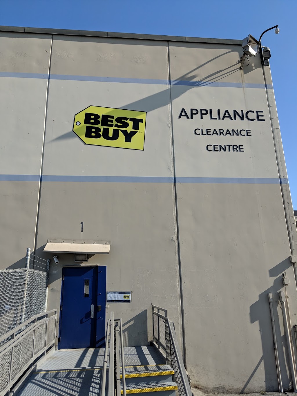 Best Buy Appliance Clearance Centre | 19890 92a Ave Unit 2, Langley City, BC V1M 3A9, Canada | Phone: (604) 419-5052