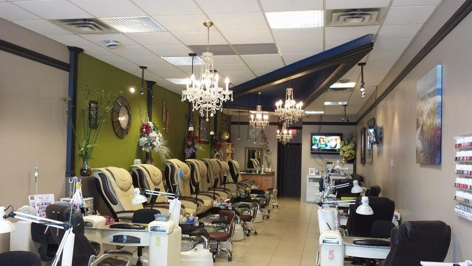 Binhs Nails | 18557 Stony Plain Rd, Edmonton, AB T5S 2X6, Canada | Phone: (780) 481-6888