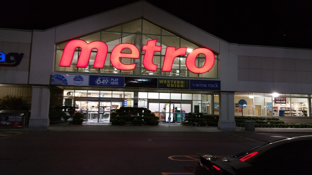 Metro | 910 Southdown Rd, Mississauga, ON L5J 2Y4, Canada | Phone: (905) 823-4800