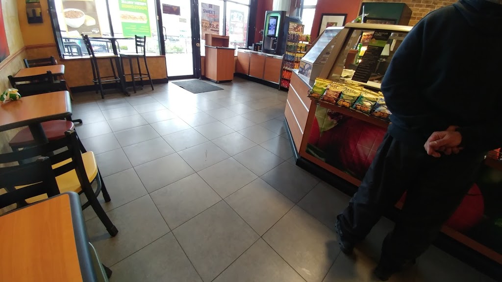 Subway | #111, 15122 72 Ave, Surrey, BC V3S 2G2, Canada | Phone: (604) 593-5272