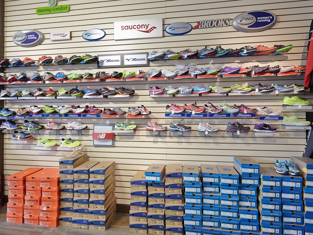 Runners Den | 860 King St W, Hamilton, ON L8S 1K3, Canada | Phone: (905) 523-7866