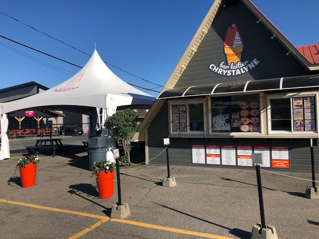 Bar Laitier Chrystalyne | 189 rte 338, Les Coteaux, QC J7X 1A2, Canada | Phone: (450) 631-1216