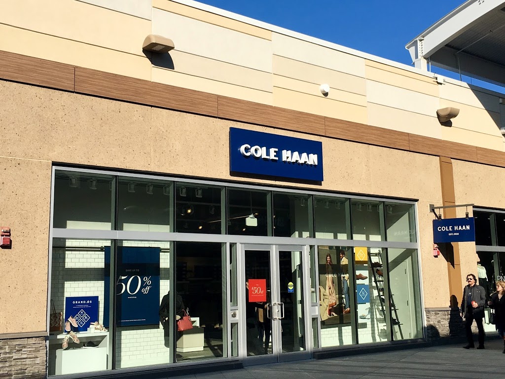 Cole Haan Outlet | 300 Taylor Rd #751, Niagara-on-the-Lake, ON L0S 1J0, Canada | Phone: (905) 682-4577