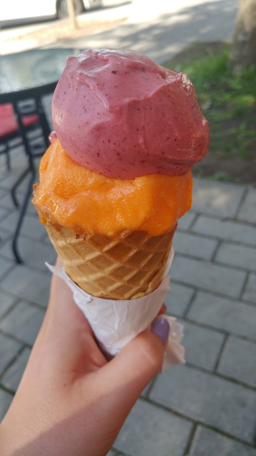 Crèmerie Chelseys Ice Cream Parlour | 484 Boulevard Beaconsfield #102, Beaconsfield, QC H9W 4C4, Canada | Phone: (514) 298-5478