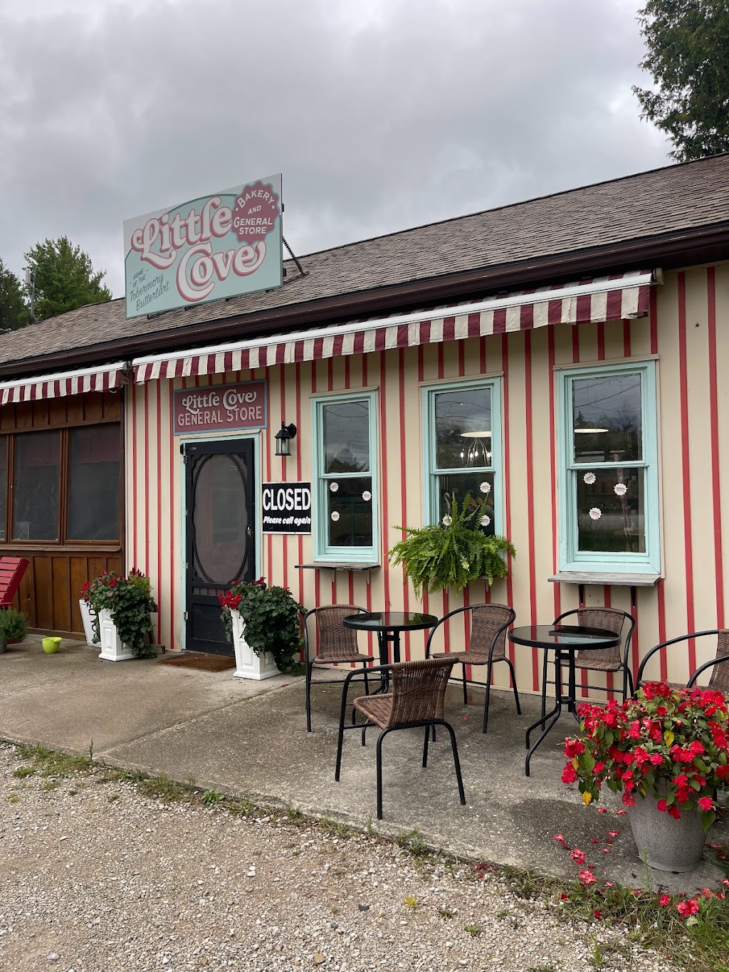 Little Cove Bakery | 4 Warner Bay Rd, Tobermory, ON N0H 2R0, Canada | Phone: (519) 596-8399