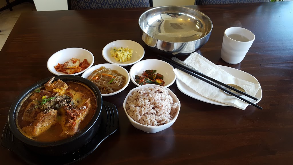 Chingu Korean Restaruant | 10610 Bayview Ave, Richmond Hill, ON L4C 3N8, Canada | Phone: (905) 237-6767