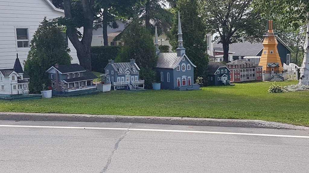 St-Georges Catholic Church | Rue de lÉglise, Cacouna, QC G0L 1G0, Canada | Phone: (418) 862-4338