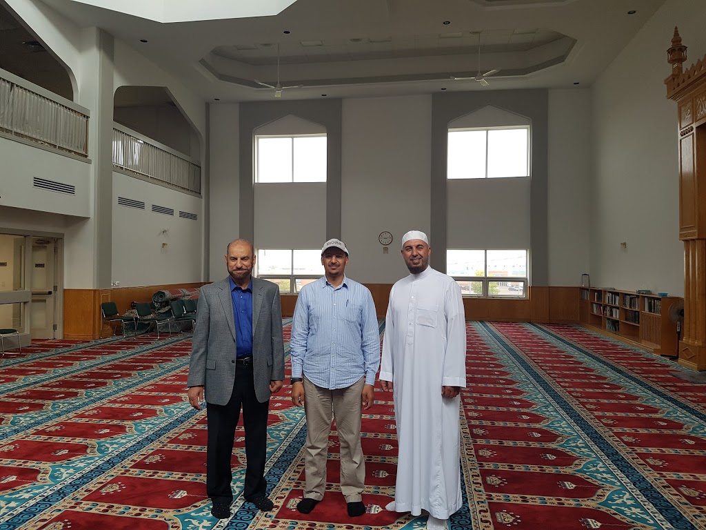 Islamic Centre of Cambridge | 1550 Dunbar Rd, Cambridge, ON N1R 8J5, Canada | Phone: (519) 740-6855