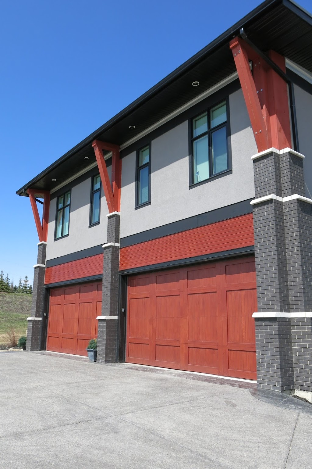 General Door Services | 4110 76 Ave SE Suite 1, Calgary, AB T2C 2J2, Canada | Phone: (403) 720-2012