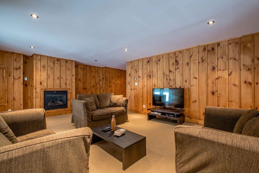 RCNT Chalet #35 | Des, Chemin des Buissons, Lac-Supérieur, QC J0T 1P0, Canada | Phone: (844) 370-0257