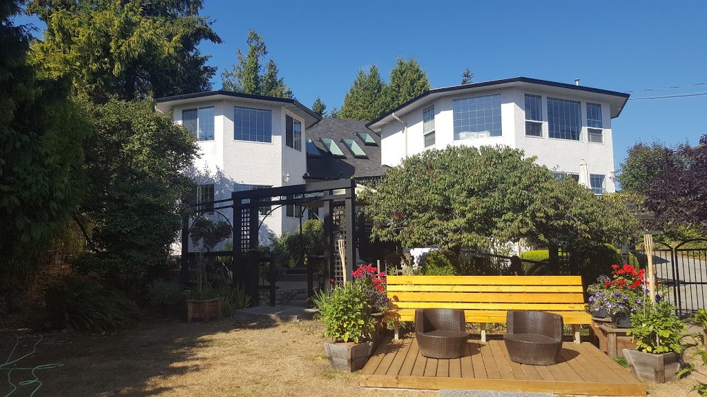 ByTheSeaBnB.ca | 8626 Lochside Dr, North Saanich, BC V8L 1M7, Canada | Phone: (778) 351-1116