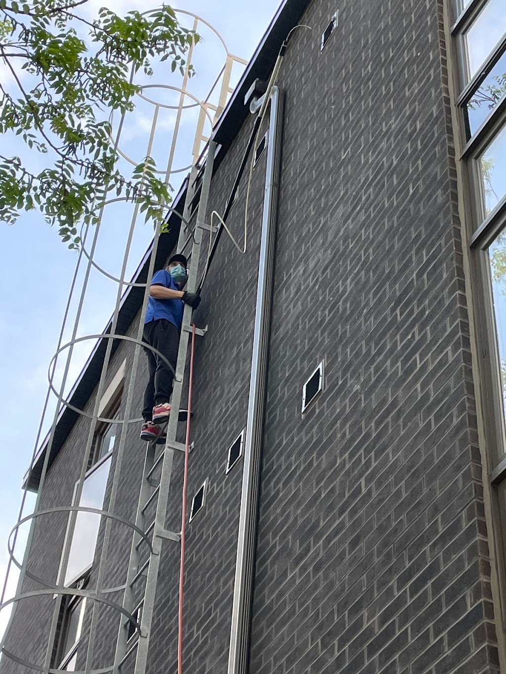 Dryer Vent Cleaning Today Toronto | 2400 Finch Ave W unit # 7, North York, ON M9M 2C8, Canada | Phone: (647) 328-2888