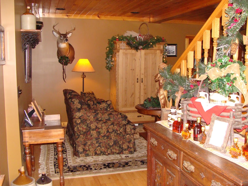 Cliff Haven Farm Bed and Breakfast | 5463 Lake Rd, Newport Center, VT 05857, USA | Phone: (802) 334-2401