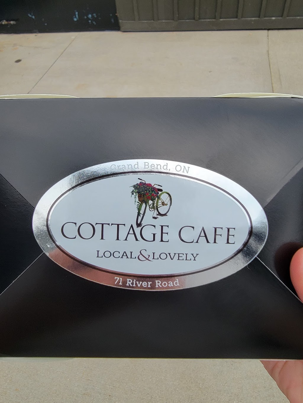 The Cottage Cafe | 71 River Rd, Grand Bend, ON N0M 1T0, Canada | Phone: (519) 914-2233