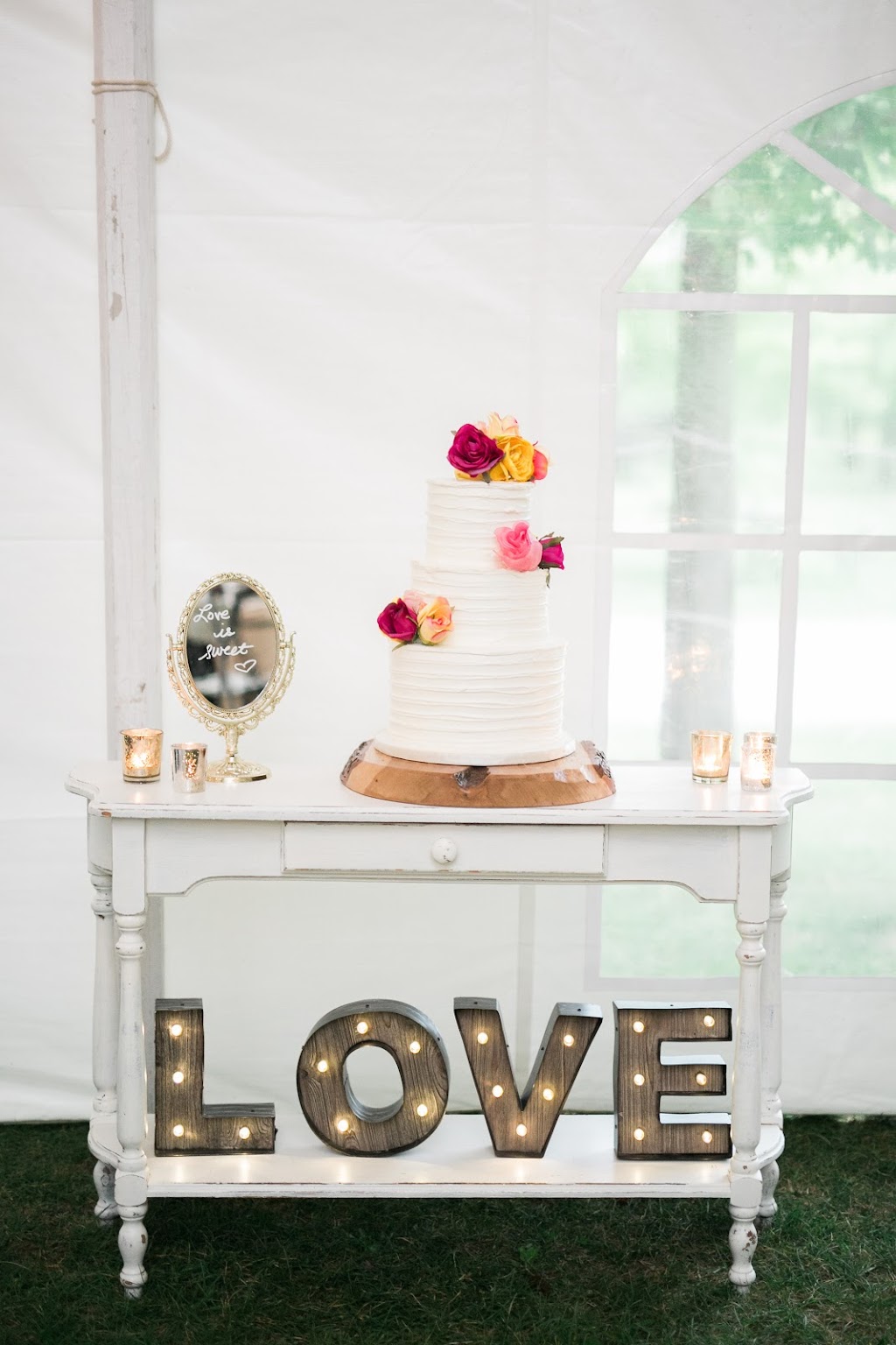 Love Laced Events | 184 MacLachlan Ave, Caledonia, ON N3W 0E1, Canada | Phone: (647) 218-3273