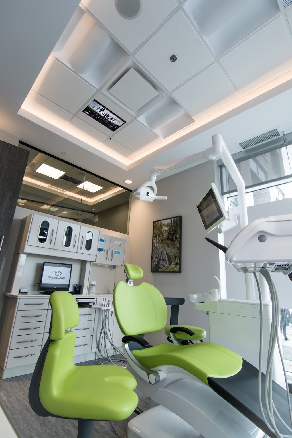 Bridgeland Crossings Dental | 38 9 St NE #118, Calgary, AB T2E 7X9, Canada | Phone: (403) 475-5663