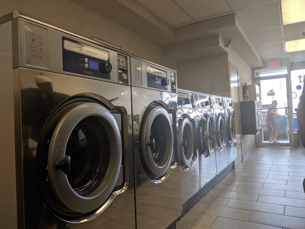 Wash King Laundromat | 1686 Eglinton Ave W, York, ON M6E 2H5, Canada | Phone: (416) 256-4879