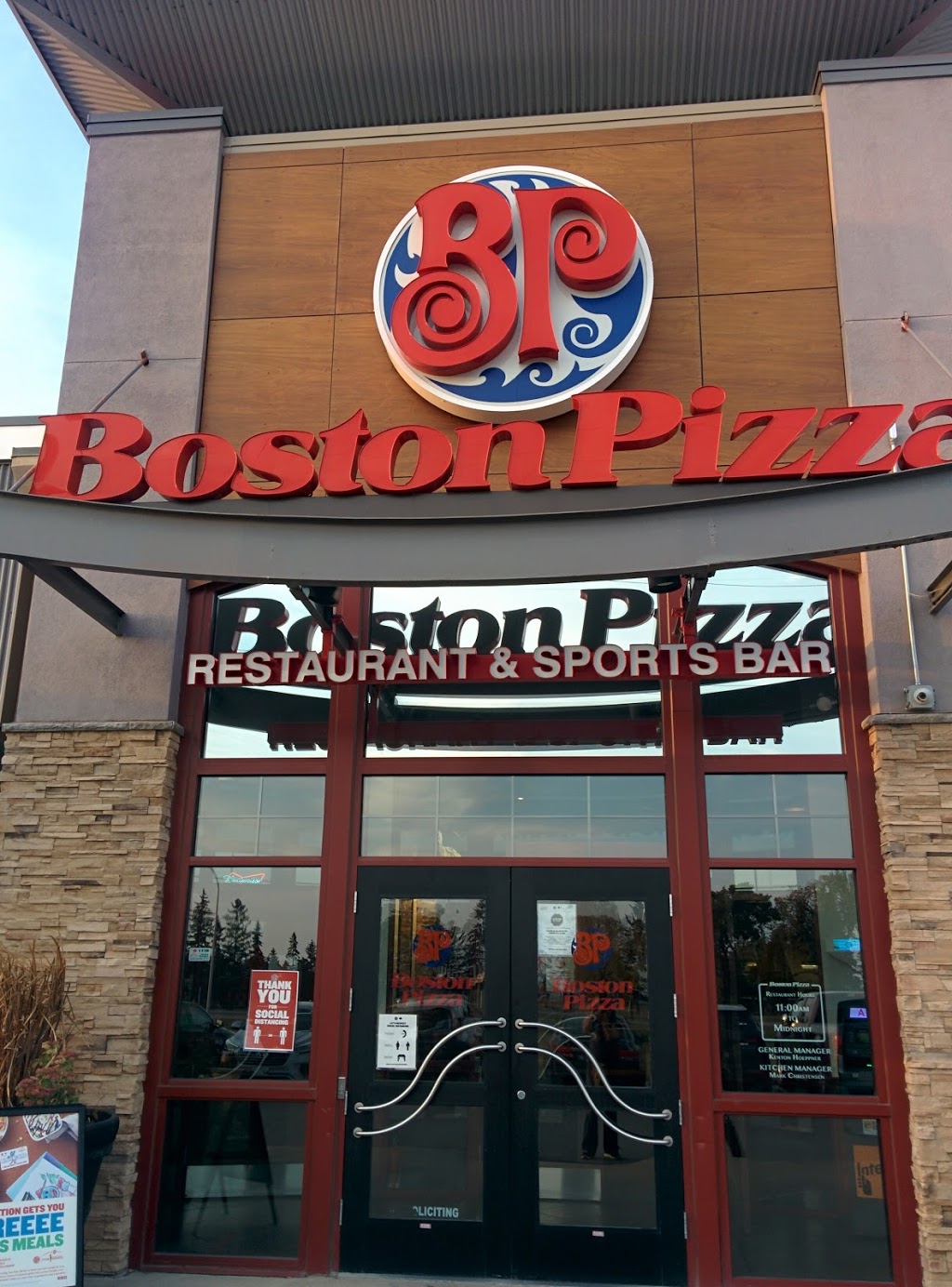 Boston Pizza | 215 La Verendrye Blvd, Morden, MB R6M 1A2, Canada | Phone: (204) 822-3222