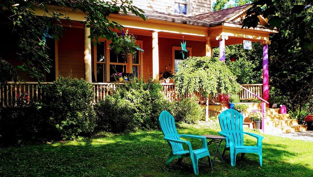 Where the Sidewalk Ends Guesthouse | 69 Platoff St, Niagara-on-the-Lake, ON L0S 1J0, Canada | Phone: (778) 922-1433