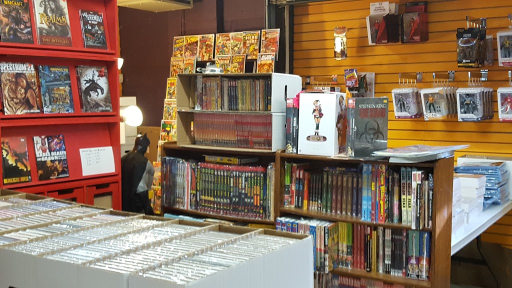 Kitchener Comic Book Warehouse | 3310 King St E, Kitchener, ON N2A 1B3, Canada | Phone: (519) 748-0555