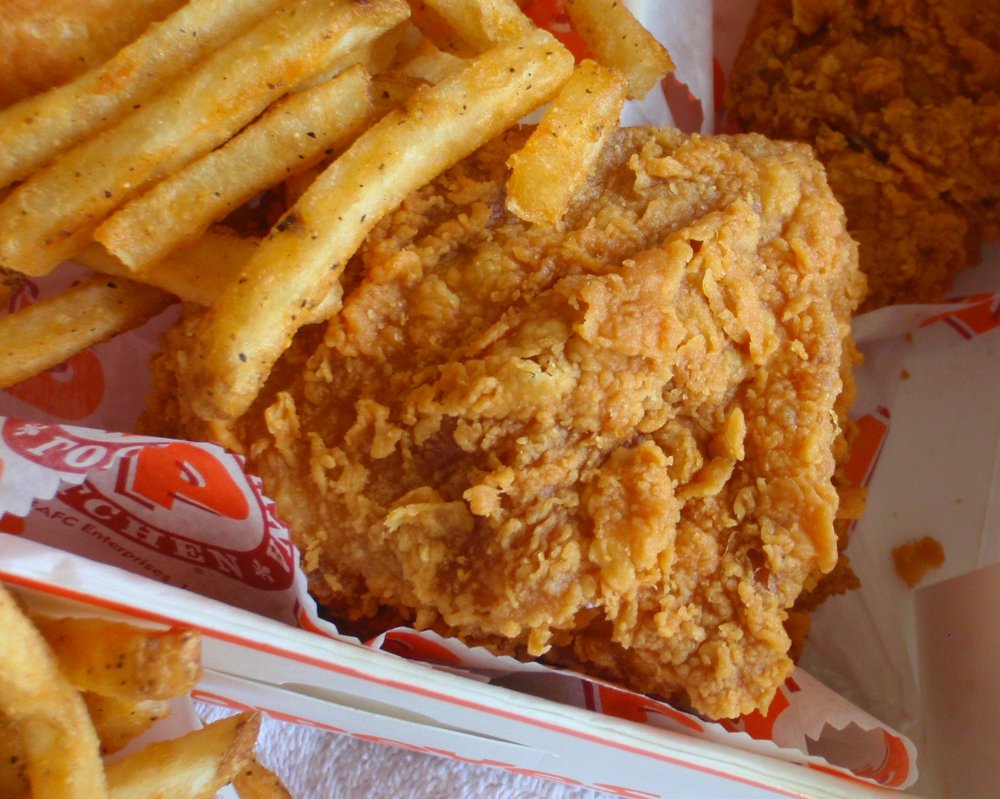 Popeyes | 11 Woodlawn Rd W, Guelph, ON N1H 1G8, Canada | Phone: (519) 827-9090