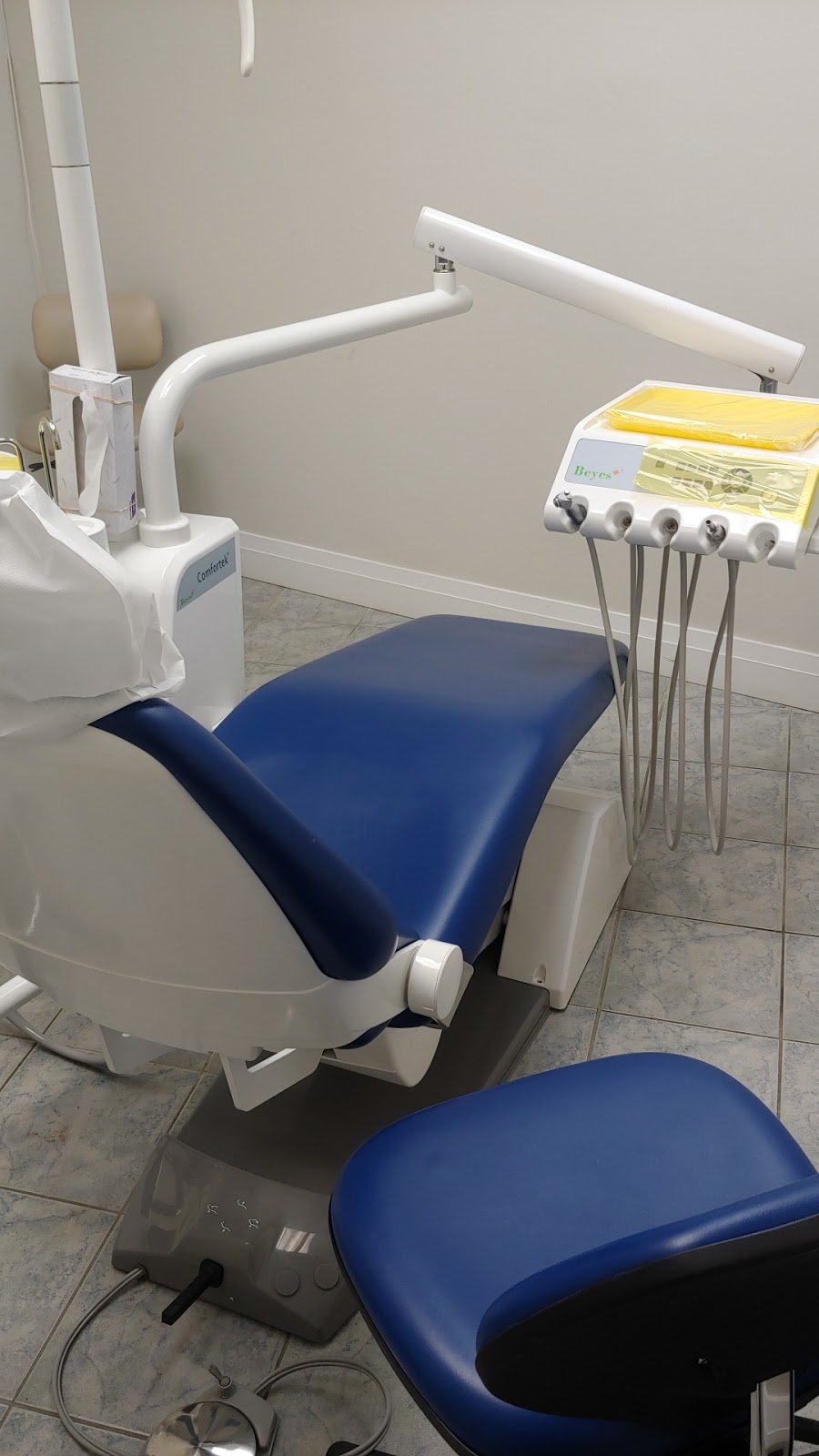 The Toothcorner | 100 Halsey Ave, Toronto, ON M4B 1A9, Canada | Phone: (416) 751-4218