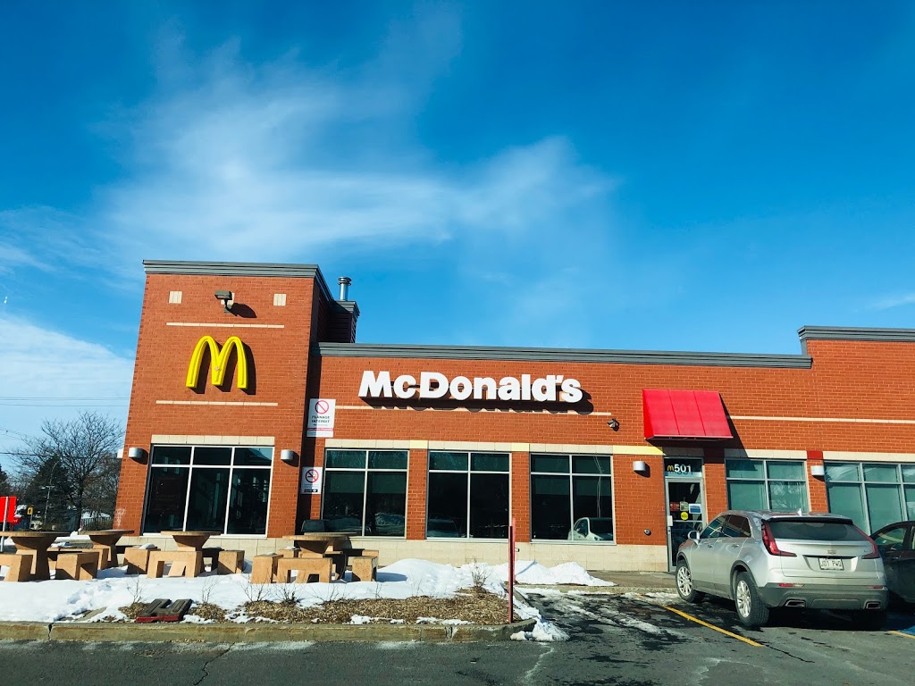 McDonalds | 501 Rue Samuel de Champlain Bureau 100, Boucherville, QC J4B 6B6, Canada | Phone: (450) 641-1810