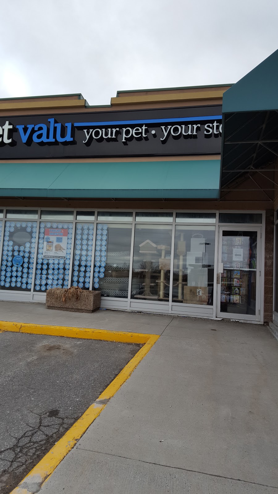 Pet Valu | 1581 Greenbank Rd, Nepean, ON K2J 4Y6, Canada | Phone: (613) 825-9577