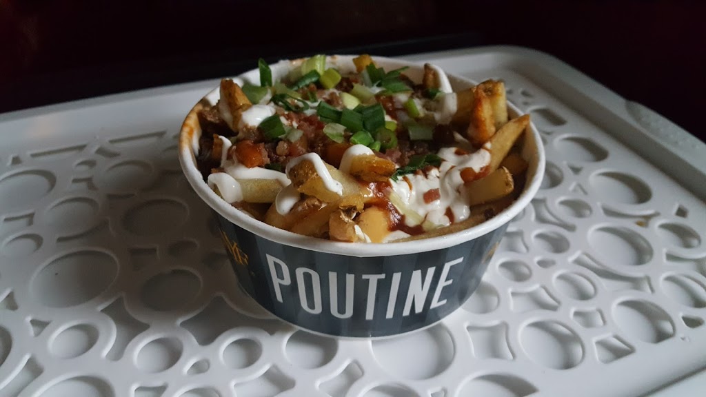 New York Fries - Limeridge Mall | 999 Upper Wentworth Road Unit F11, Hamilton, ON L9A 4X5, Canada | Phone: (905) 318-3284