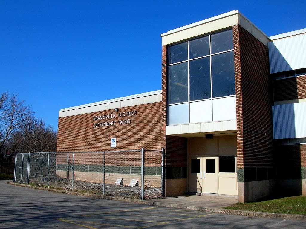 Beamsville District Secondary School | 4317 Central Ave, Beamsville, ON L0R 1B0, Canada | Phone: (905) 563-8267
