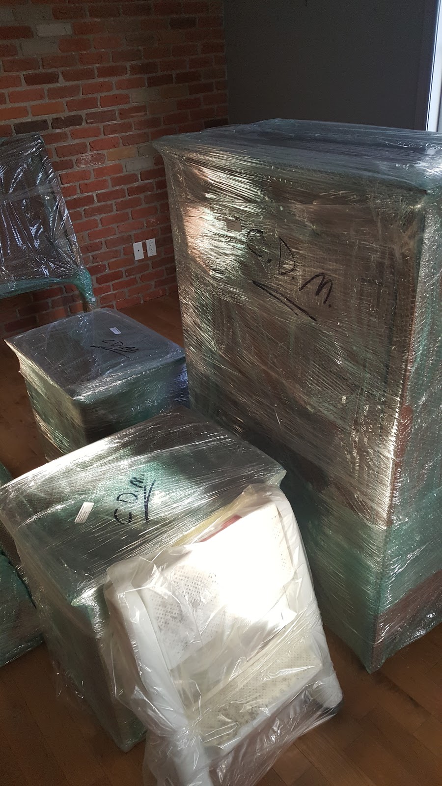 We Haul Movers | Montreal Moving Company | 2318 Rue Saint-Patrick, Montréal, QC H3K 1B6, Canada | Phone: (514) 846-8080