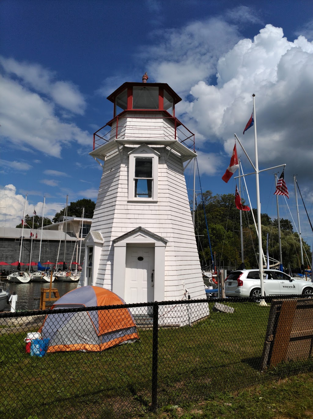 Oakville Lighthouse | 99 Forsythe St, Oakville, ON L6K 3R7, Canada | Phone: (905) 845-6601