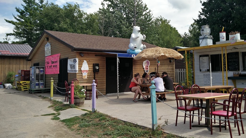 Sweet Bites & Ice Cream | 9602 W Ipperwash Rd, Lambton Shores, ON N0N 1J2, Canada | Phone: (647) 533-7220