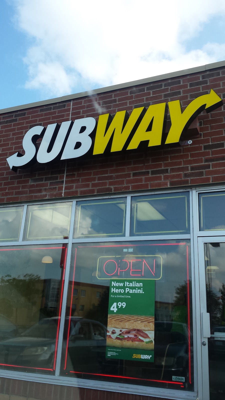 Subway | 95 Saginaw Pkwy, Cambridge, ON N1T 1W2, Canada | Phone: (519) 624-8993