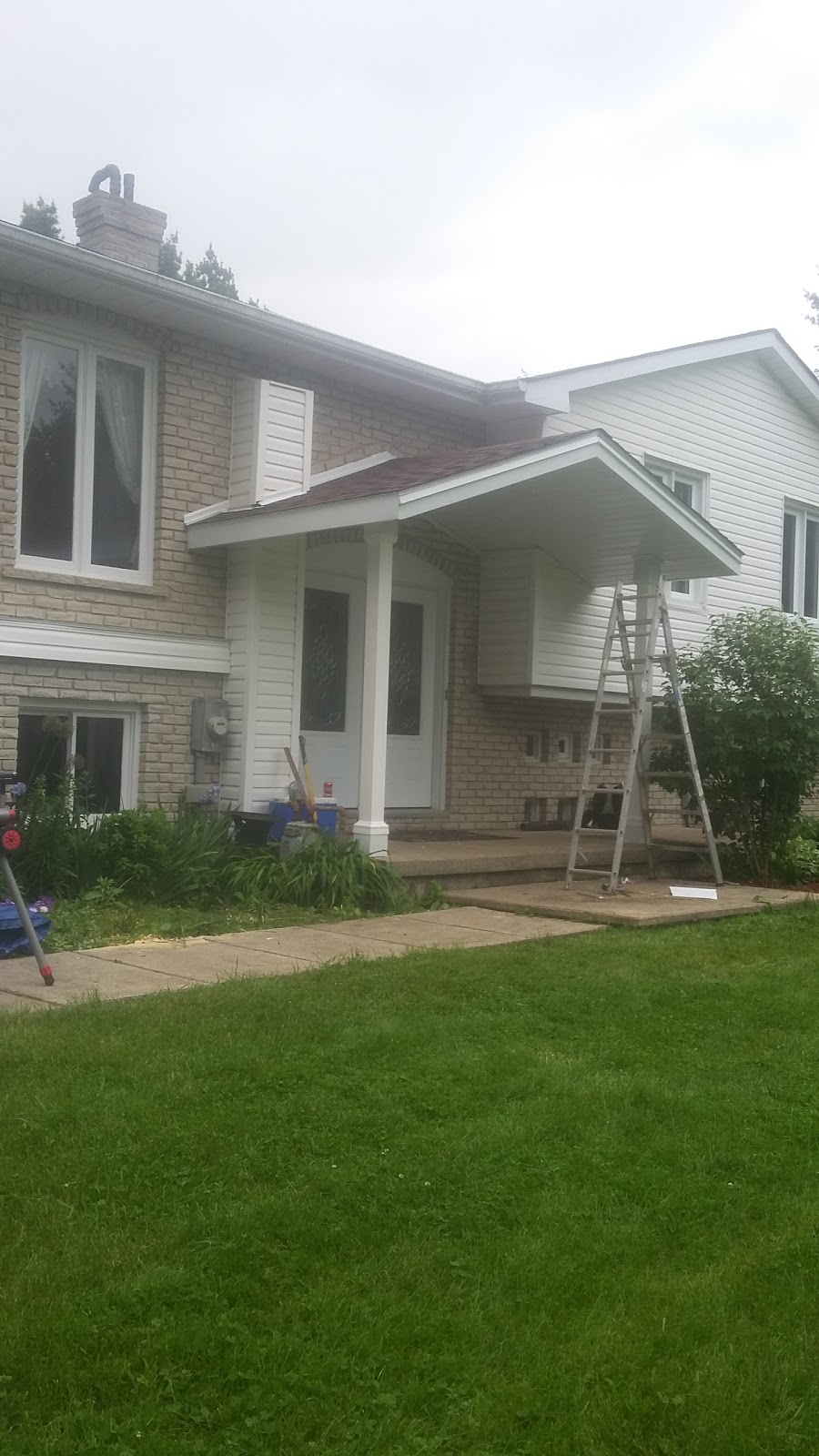 Impressive Roofing | 9 Cherry St, Otterville, ON N0J 1R0, Canada | Phone: (519) 879-7044