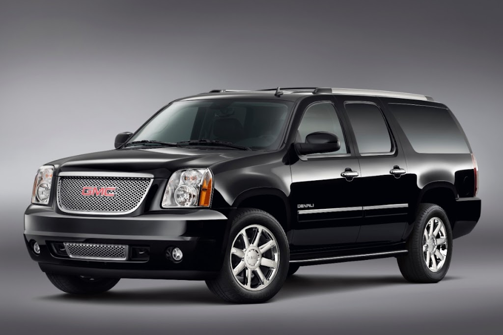 Aeroairportlimo | 286 Attwell Dr #11, Etobicoke, ON M9W 5B2, Canada | Phone: (416) 655-1919