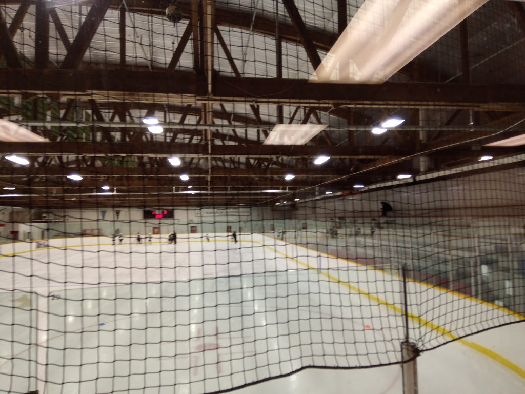 Markham Village Arena | 6041 York Hwy 7, Markham, ON L3P 3A7, Canada | Phone: (905) 294-7309