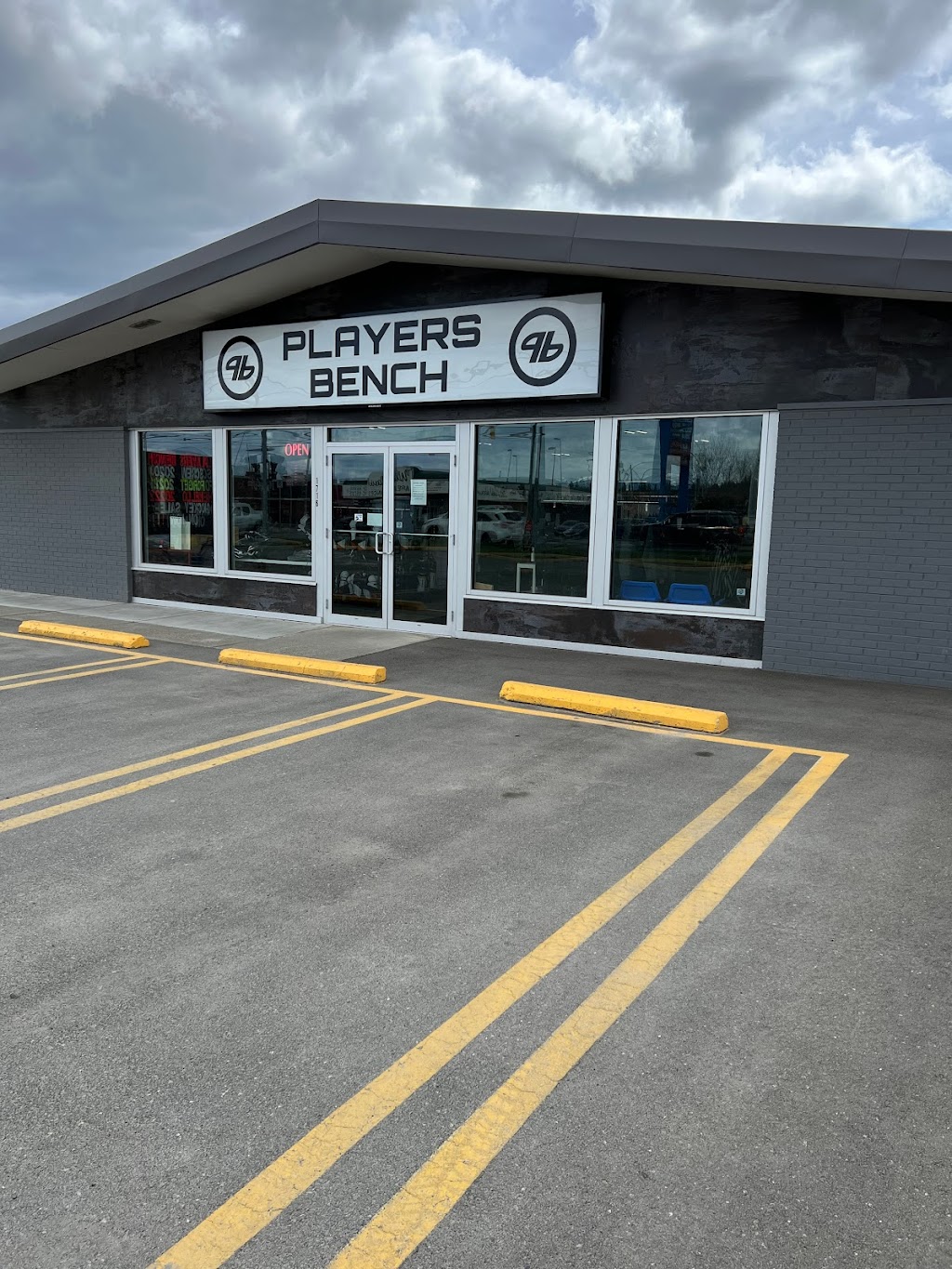 Players Bench Sports | 1716 Cranbrook St N, Cranbrook, BC V1C 3S8, Canada | Phone: (250) 489-5969