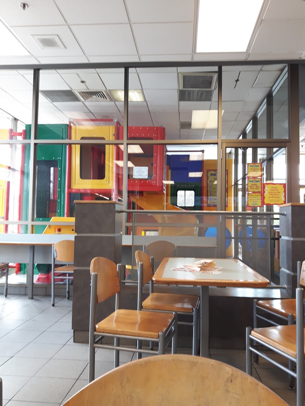 McDonalds | Cavenshore Shopping Centre, Mississauga, ON L5G 1H9, Canada | Phone: (905) 891-2800