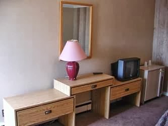 A-1 Motel | 7895 Lundys Lane, Niagara Falls, ON L2H 1H3, Canada | Phone: (905) 354-6038