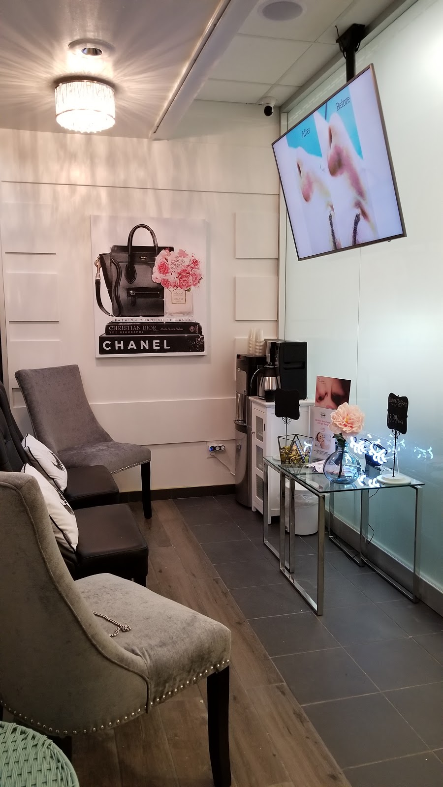 The Beauty House | 1689 Bayview Ave, East York, ON M4G 3C1, Canada | Phone: (647) 748-1419