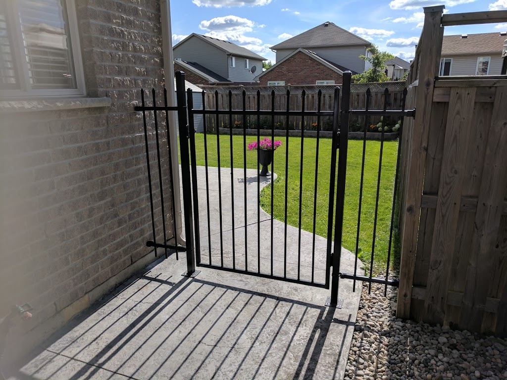 Forans Fence & Deck | 1166 Hyde Park Rd, London, ON N6H 5K5, Canada | Phone: (519) 657-8000