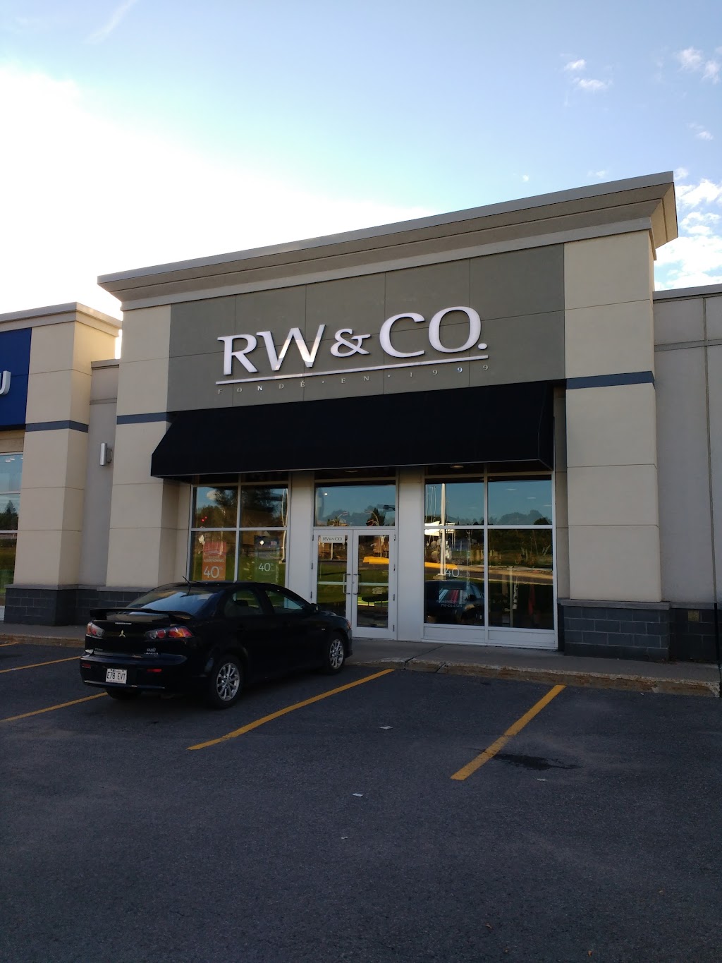 RW&CO. | 200 Rue Bouvier, Québec, QC G2J 1R8, Canada | Phone: (418) 627-1270