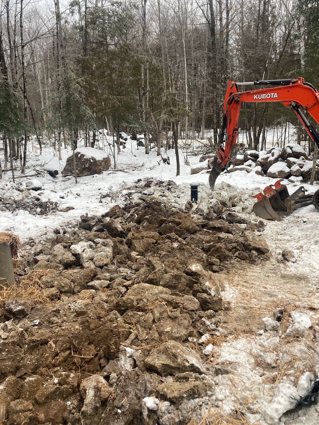 Earth and Iron Excavating Inc | 395 Christie Lake Rd, Perth, ON K7H 3C6, Canada | Phone: (613) 812-3353