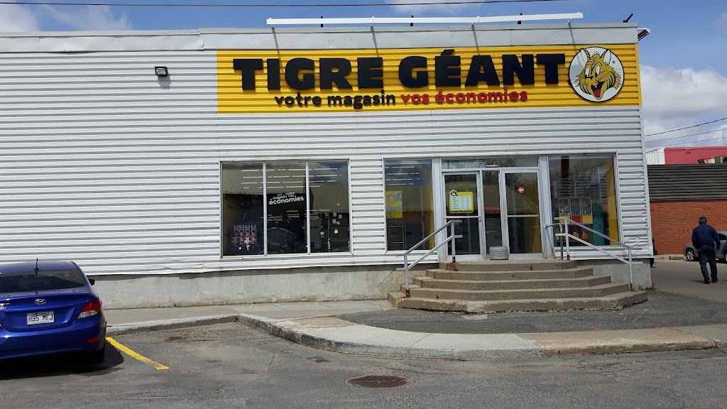 Tigre Géant | 550 122e Rue, Shawinigan-Sud, QC G9P 5G9, Canada | Phone: (819) 536-0650