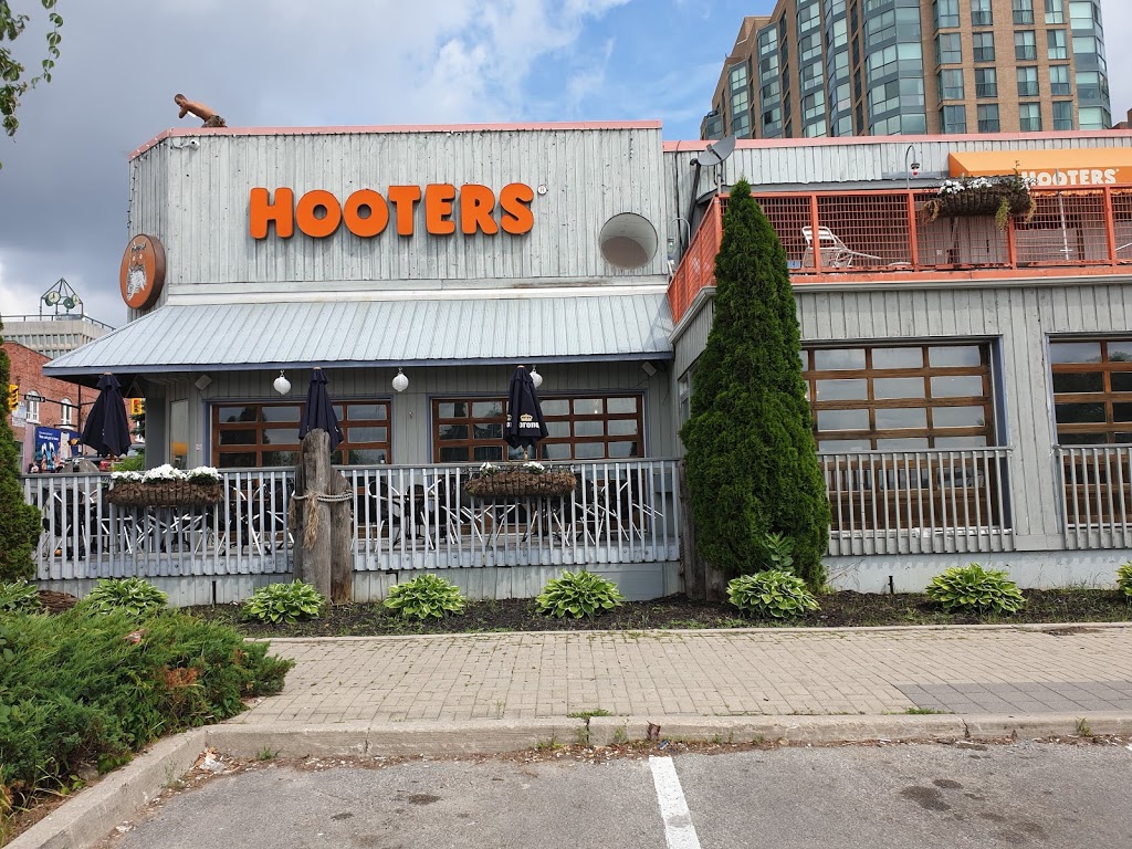 Hooters Barrie | 5 Mulcaster St, Barrie, ON L4M 3L9, Canada | Phone: (705) 739-4668