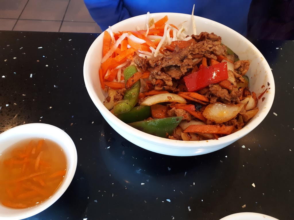 Com Pho Asia | 16635 Yonge St, Newmarket, ON L3X 1W4, Canada | Phone: (905) 830-9626